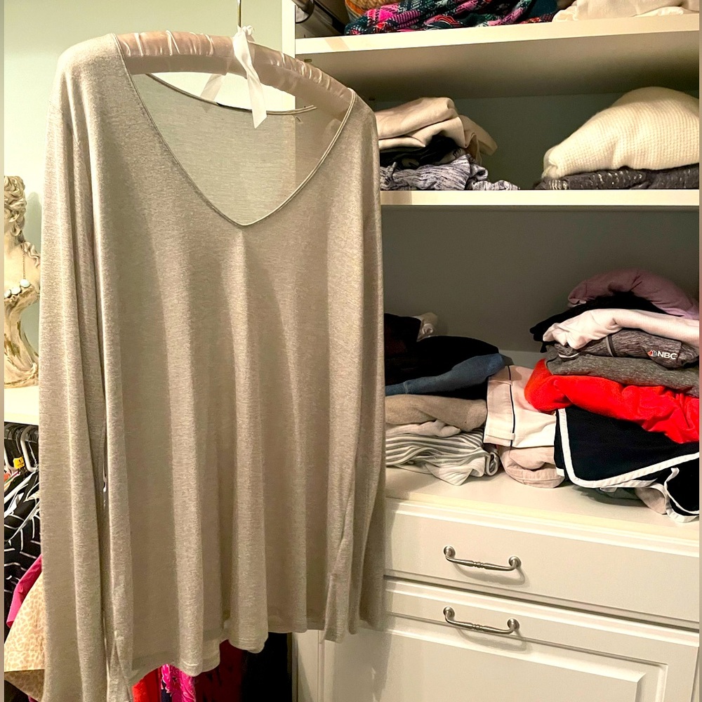 Tahari soft v neck long sweater top women XL